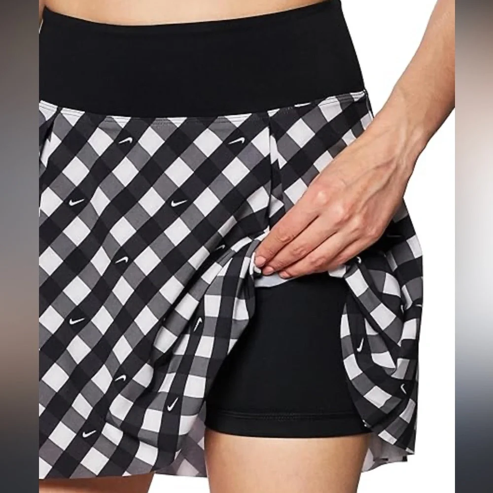 NWT NIKE dry fit club checkered skirt black/white size XS